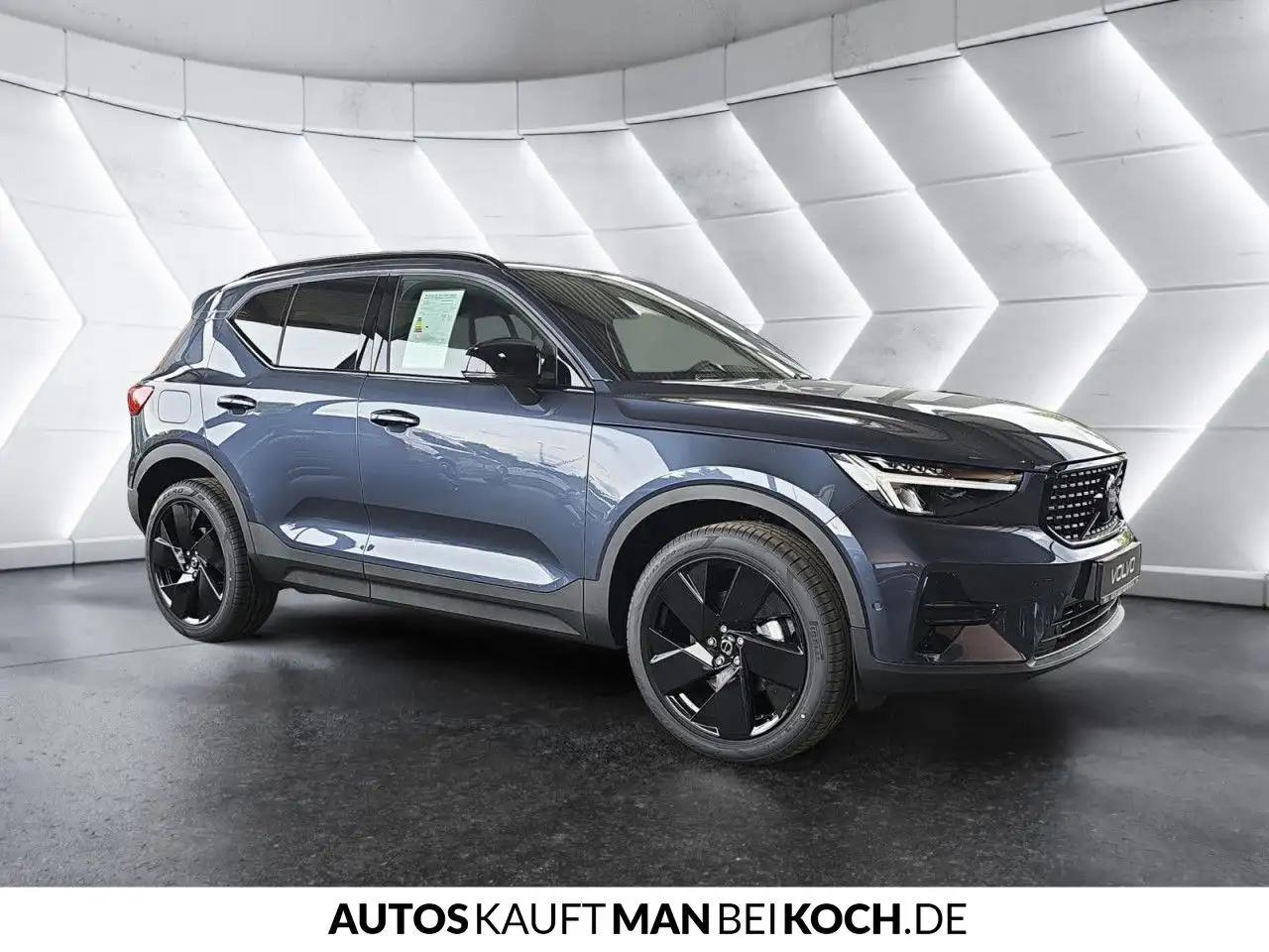 Volvo XC40 2026 — фото 6