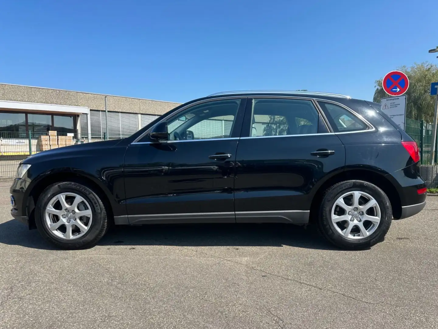 Audi Q5 2.0 TDI Automatik Czarny - 2