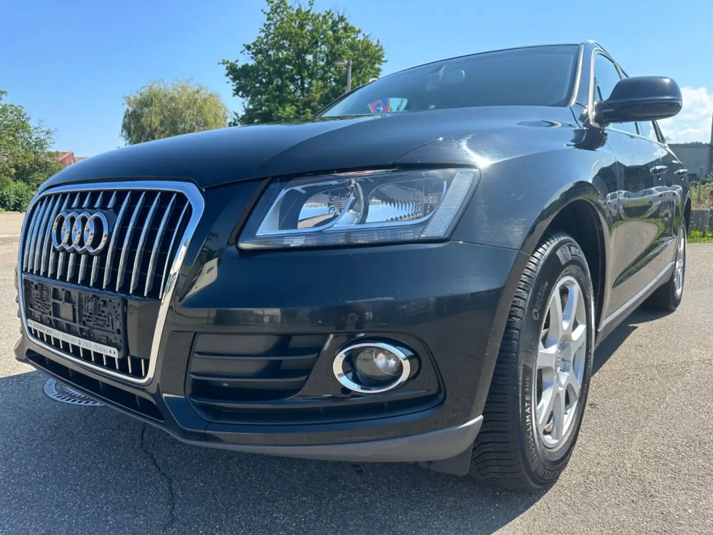 Audi Q5 2.0 TDI Automatik Czarny - 1