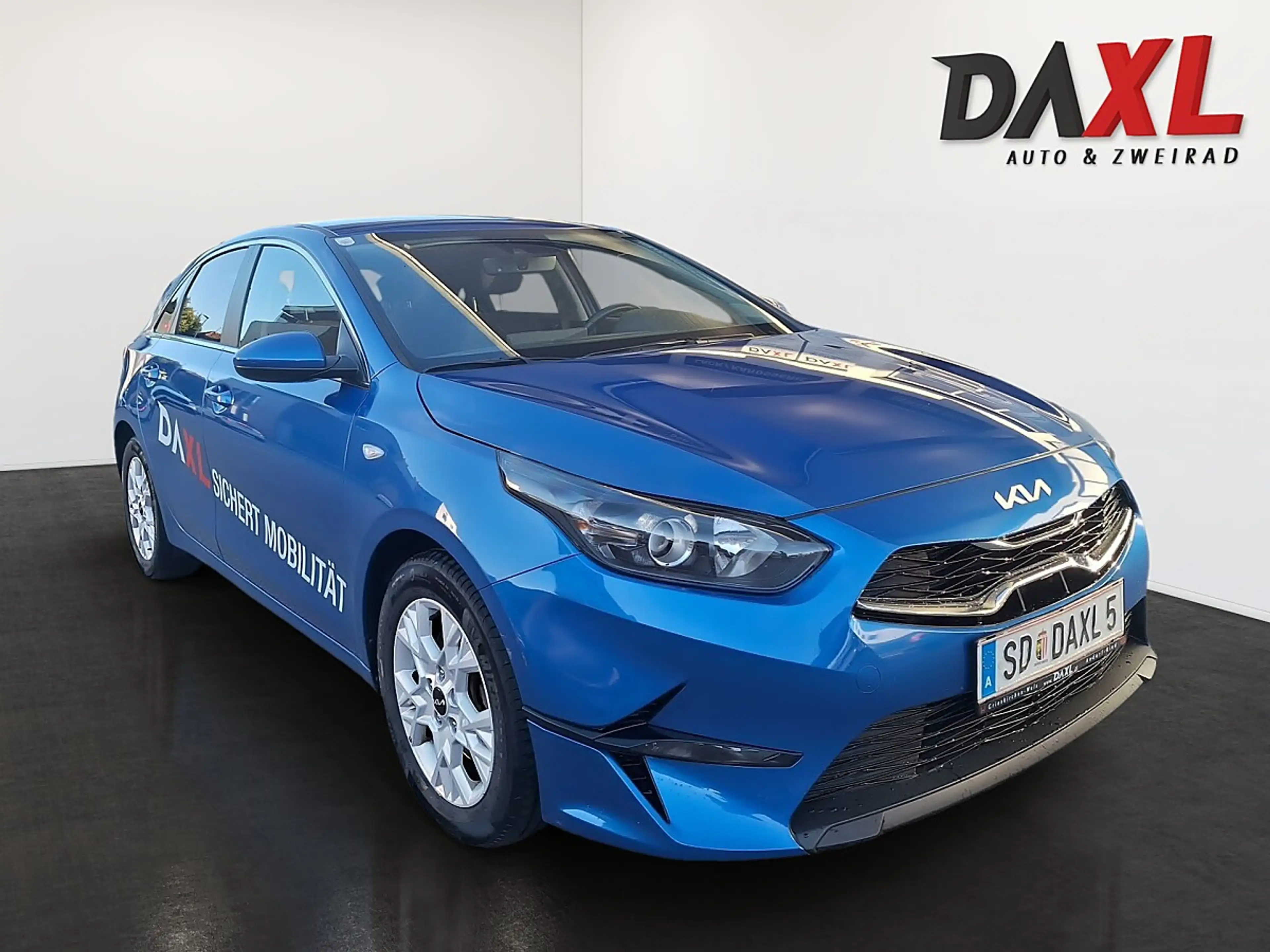 Kia Ceed / cee'd ceed 1,0 T-GDI GPF Silber — photo 3
