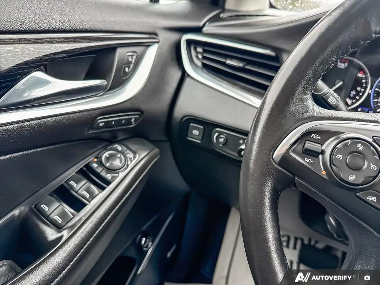 Buick Enclave fotografie Buick Enclave