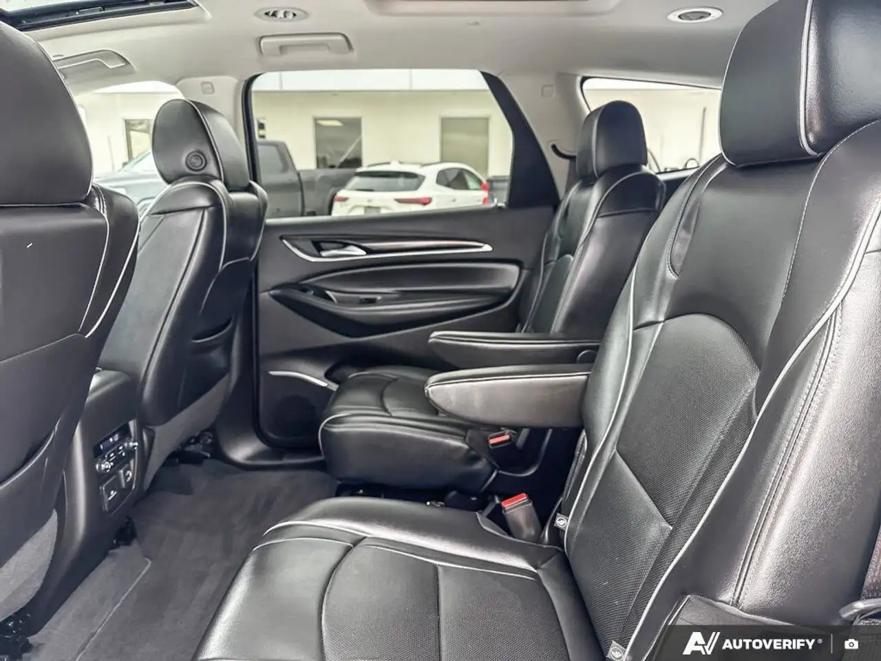 Buick Enclave fotografie Buick Enclave