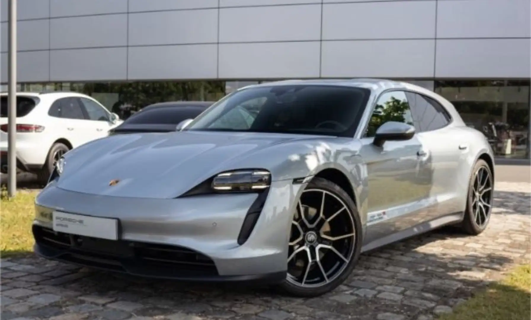 Porsche Taycan Sport Turismo GTS Argento - 1