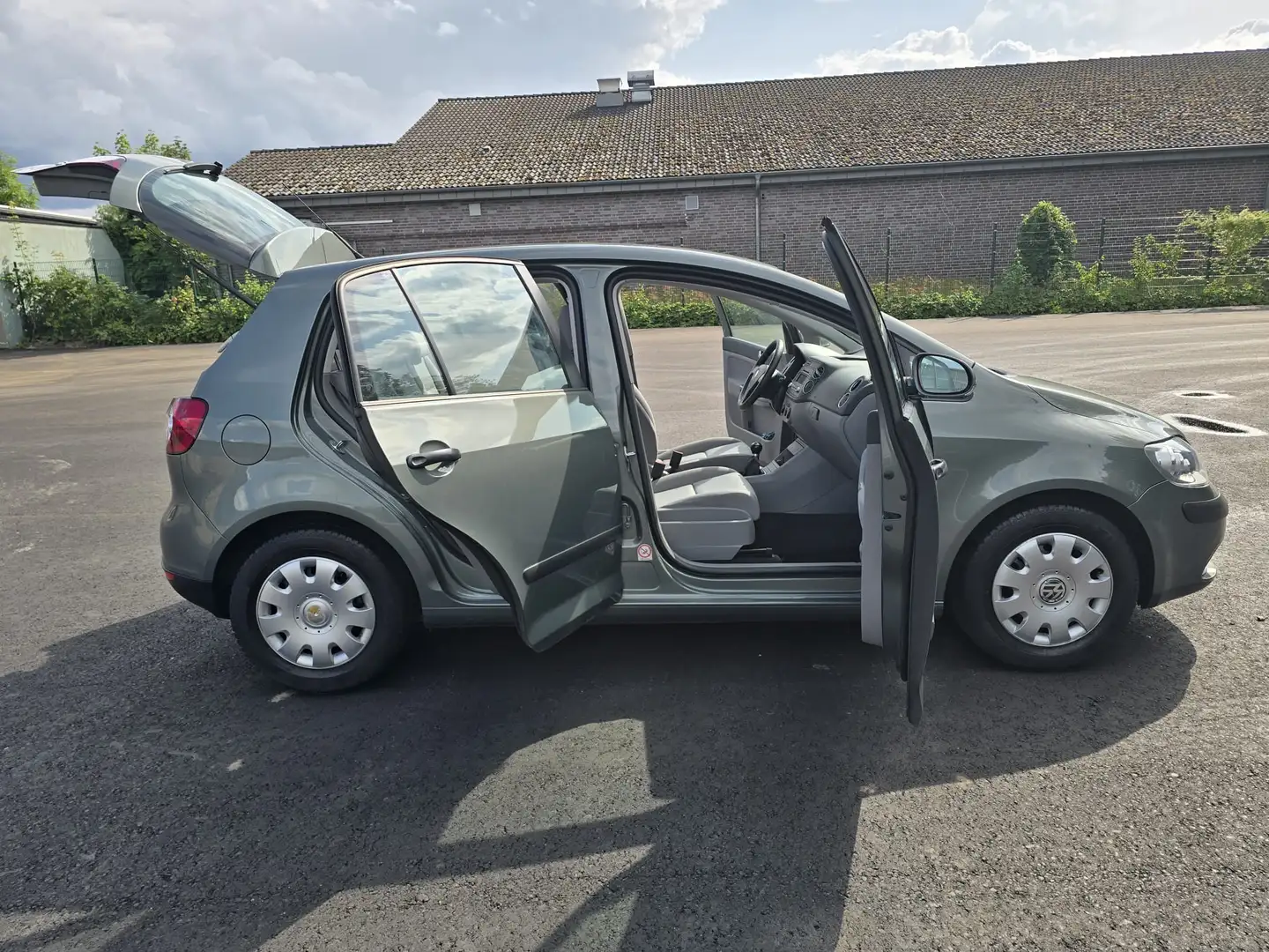 Volkswagen Golf Plus AHK,HU/AU 07.2027, Inkl. 12 Monate Garantie Grün - 2