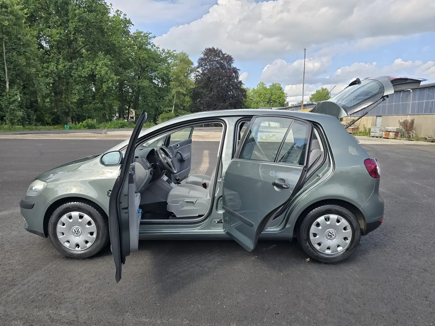 Volkswagen Golf Plus AHK,HU/AU 07.2027, Inkl. 12 Monate Garantie Grün - 1