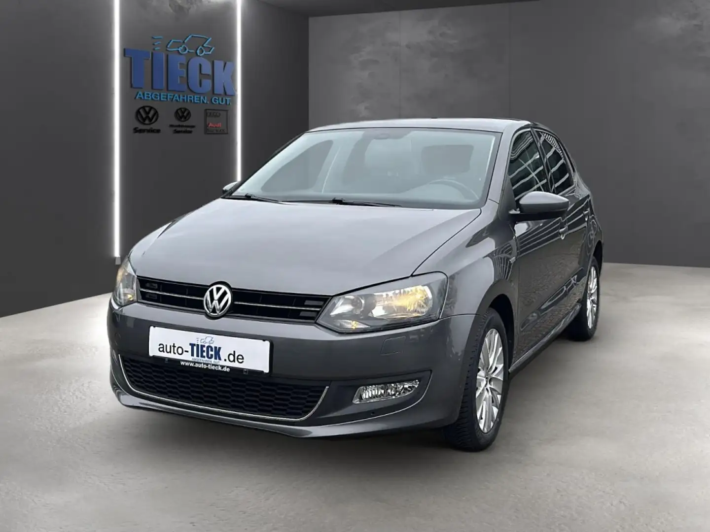 Volkswagen Polo 1.2 51 kW 5-Gang Life PDC GRA Sitzheizung Klima Grau - 1