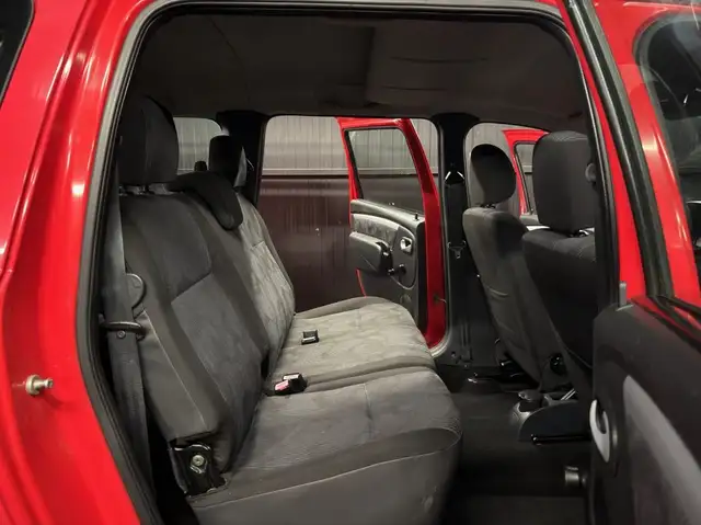 Dacia Logan view 28