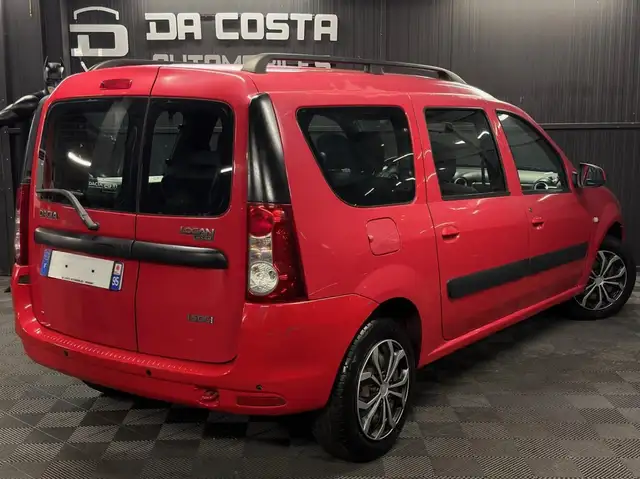 Dacia Logan view 8
