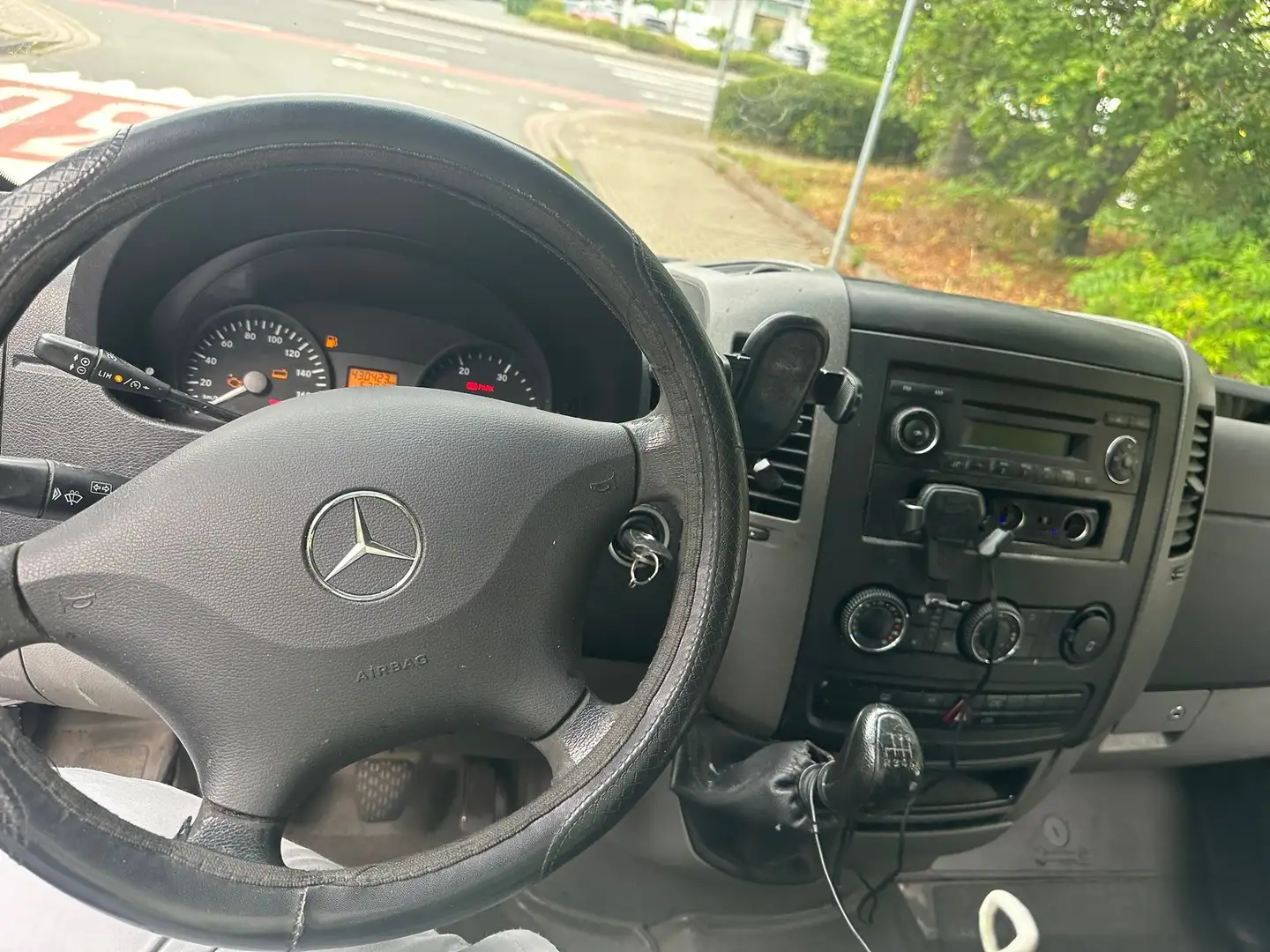 Mercedes-Benz Sprinter - 2