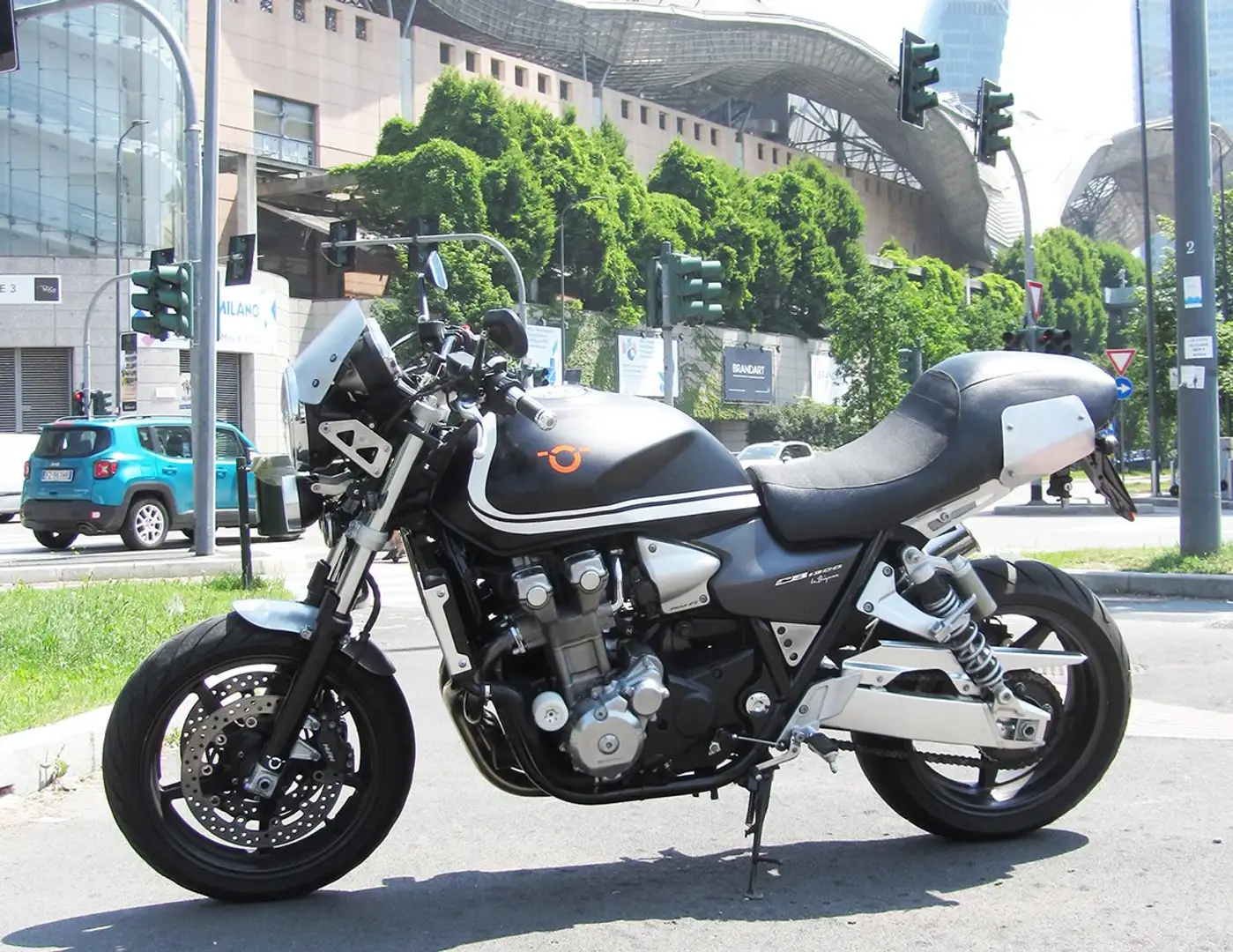 Honda CB 1300 Noir - 1