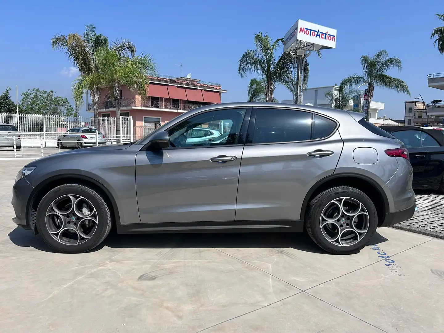 Alfa Romeo Stelvio 2.2 t Executive Q4 210cv auto Grigio - 2