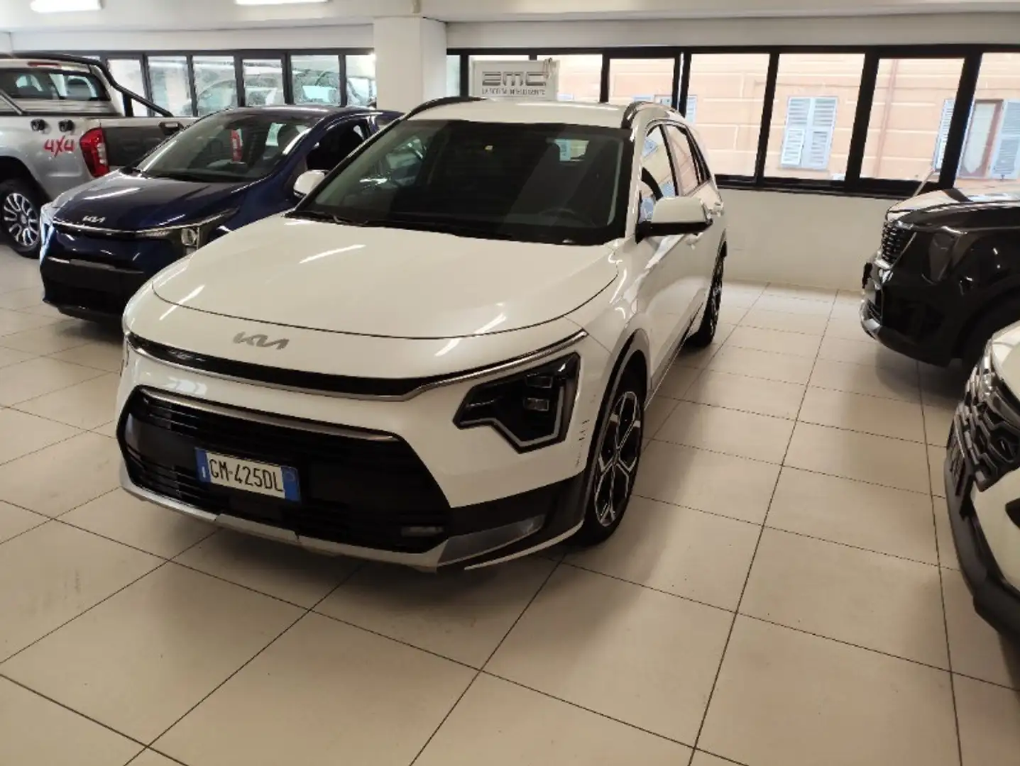 Kia Niro 1.6 GDi DCT HEV Evolution Weiß - 1