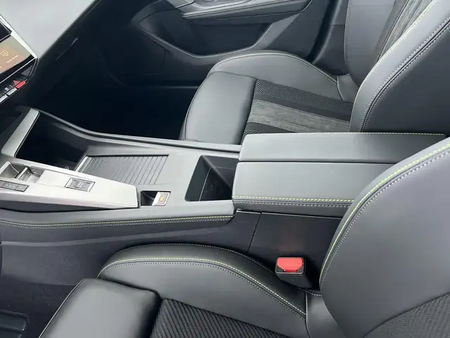 Peugeot 308 view 14