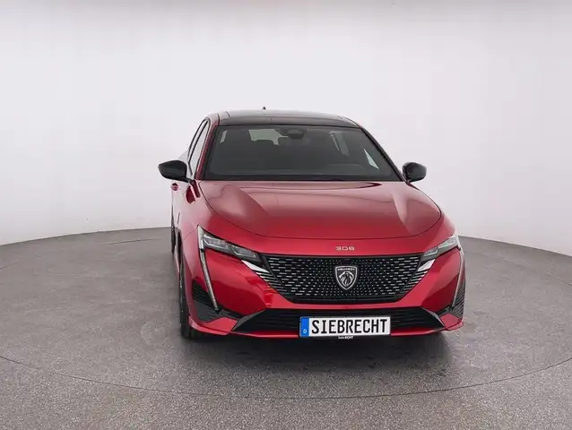 Peugeot 308 view 2