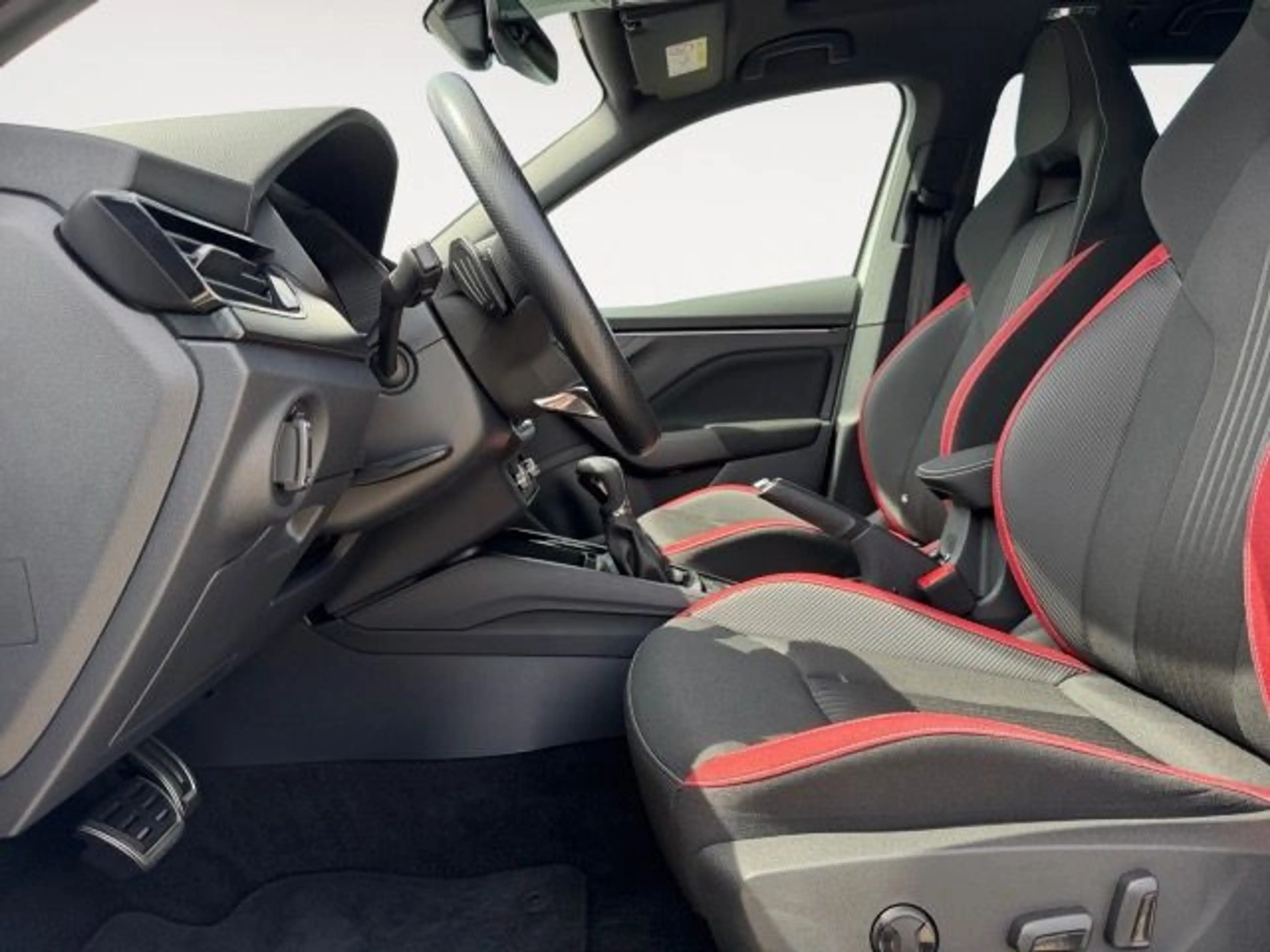 Skoda Scala 1.5 TSI DSG Monte Carlo Navi,Frontscheibe — photo 9