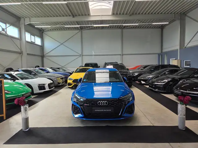 Audi RS3 main image
