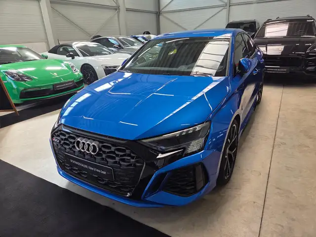 Audi RS3 view 5