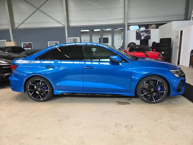 Audi RS3 view 9