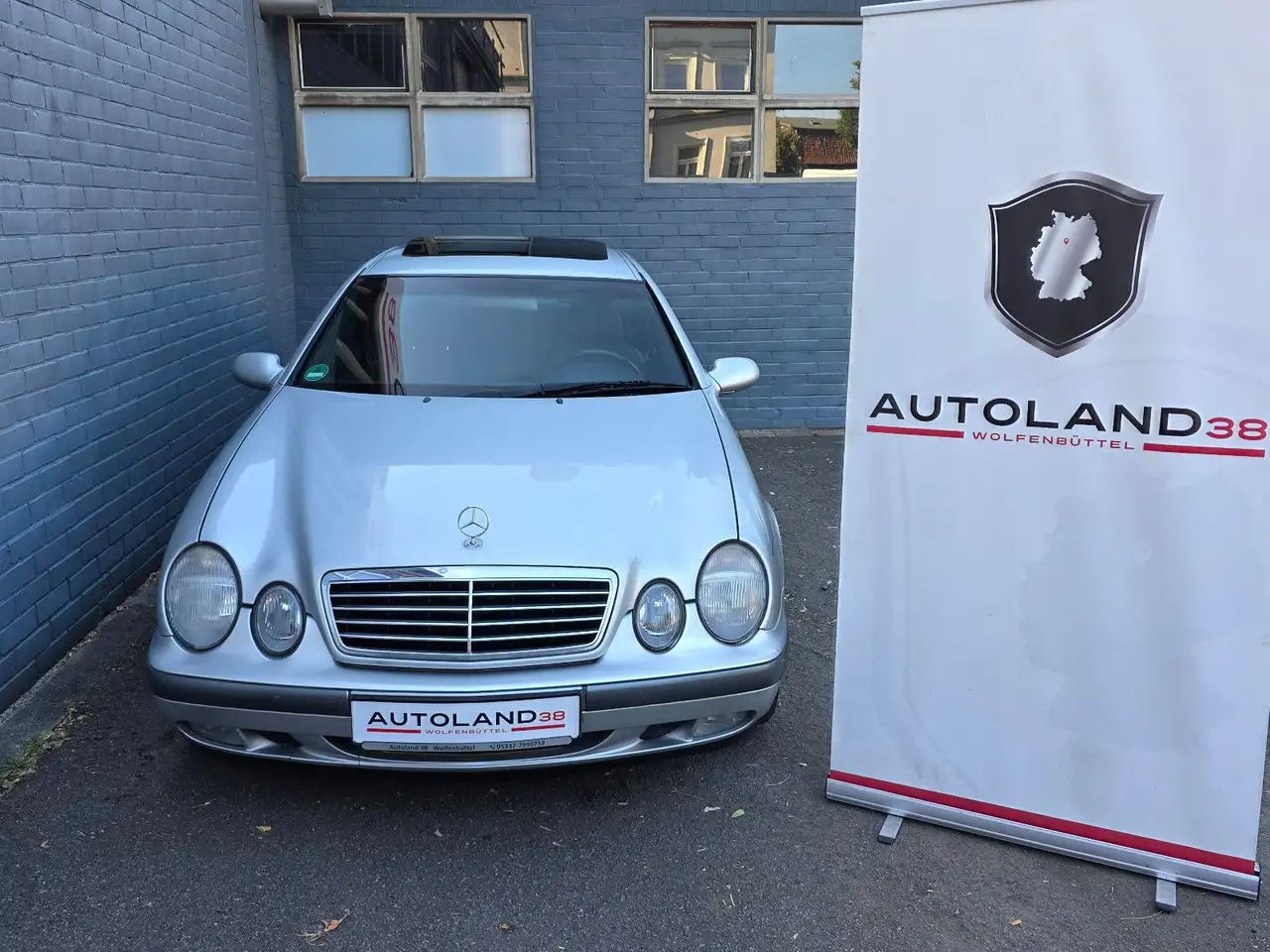 Mercedes-Benz CLK 200 SPORT Automatik Klima Shd Shz TÜV NEU, foto 3