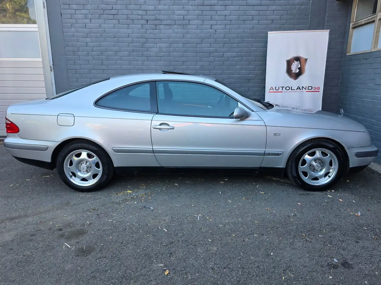 Mercedes-Benz CLK 200 SPORT Automatik Klima Shd Shz TÜV NEU, foto 8