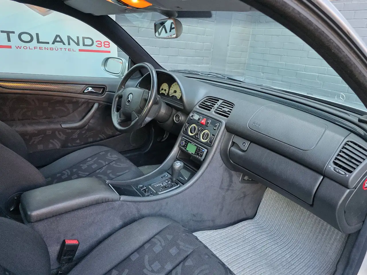 Mercedes-Benz CLK 200 SPORT Automatik Klima Shd Shz TÜV NEU, foto 10