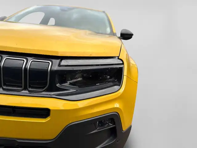 Jeep Avenger view 8