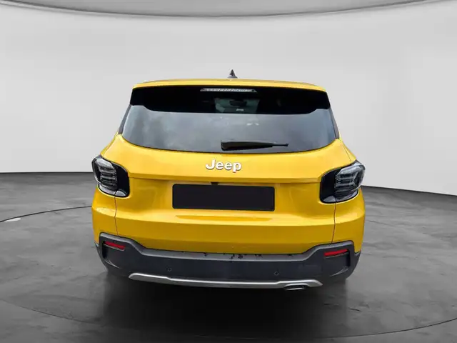 Jeep Avenger view 5
