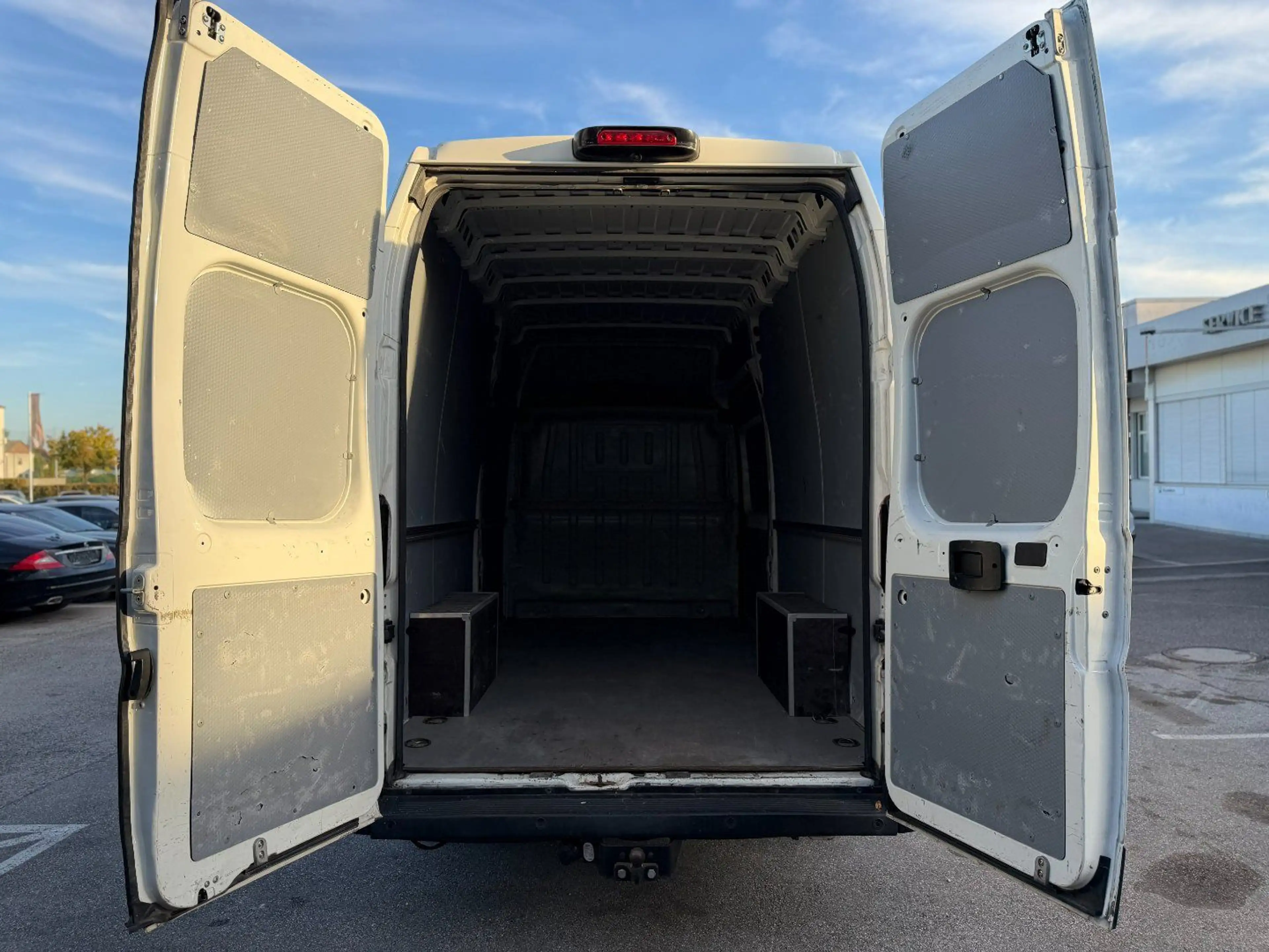 Peugeot Boxer 2.2 BlueHDi 140 L4H2 — photo 8