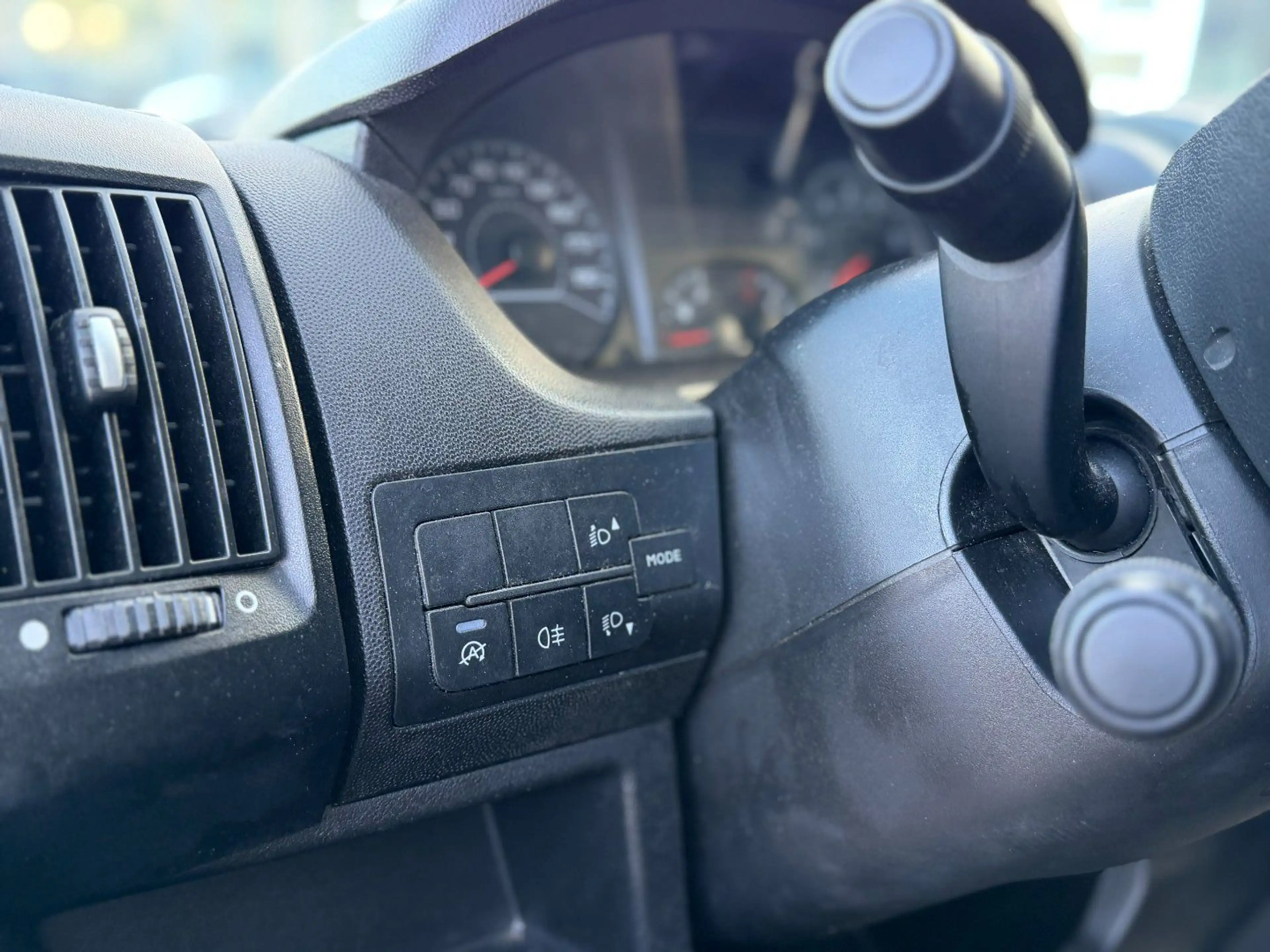 Peugeot Boxer 2.2 BlueHDi 140 L4H2 — photo 10