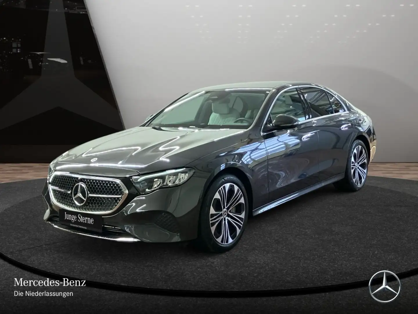 Mercedes-Benz E 300 de Hybrid Avantgarde Distr. HUD LED Kamera Grau - 2