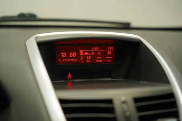 Peugeot 207 view 14