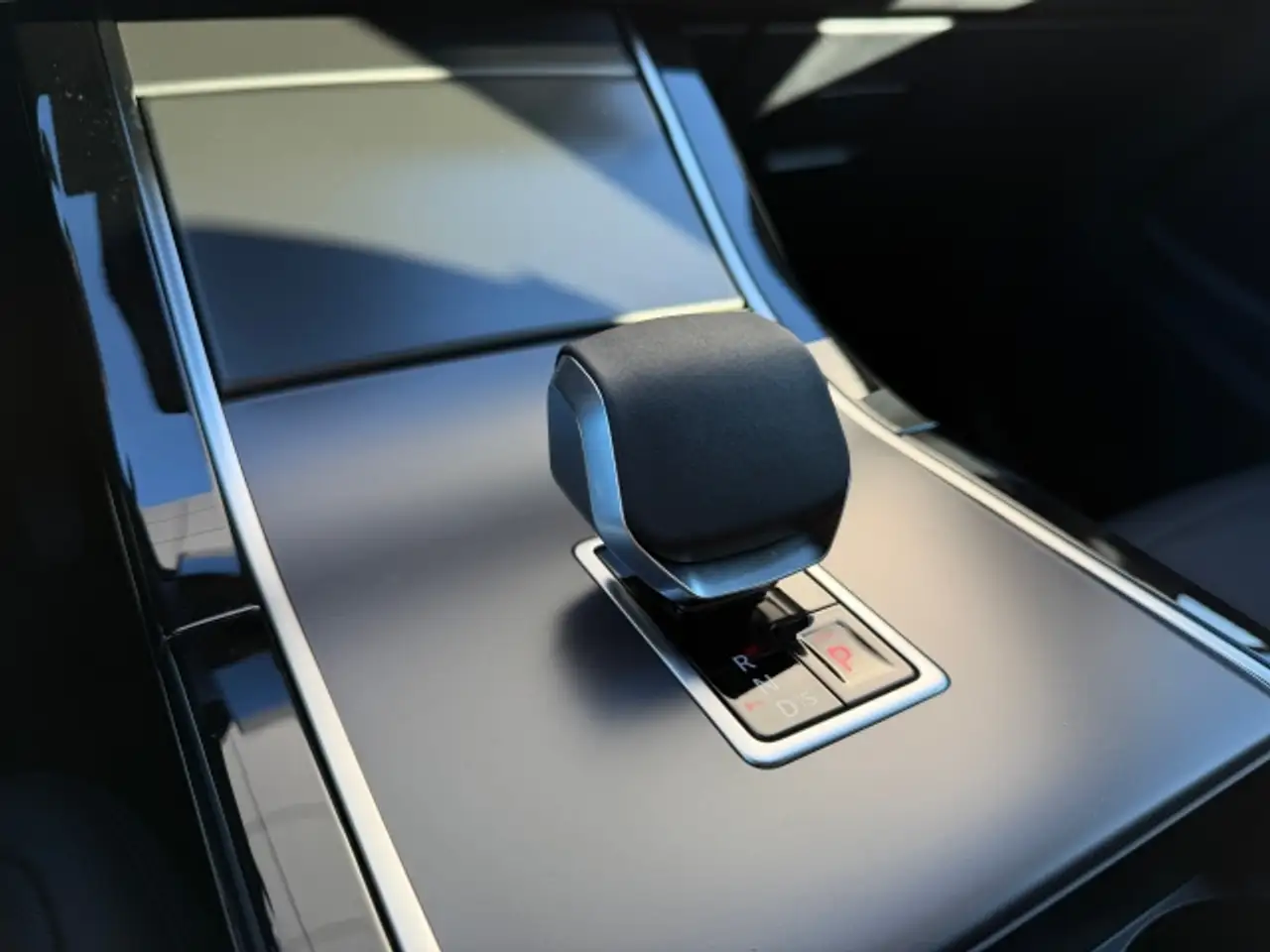 Land Rover Range Rover Evoque 2026 — фото 13