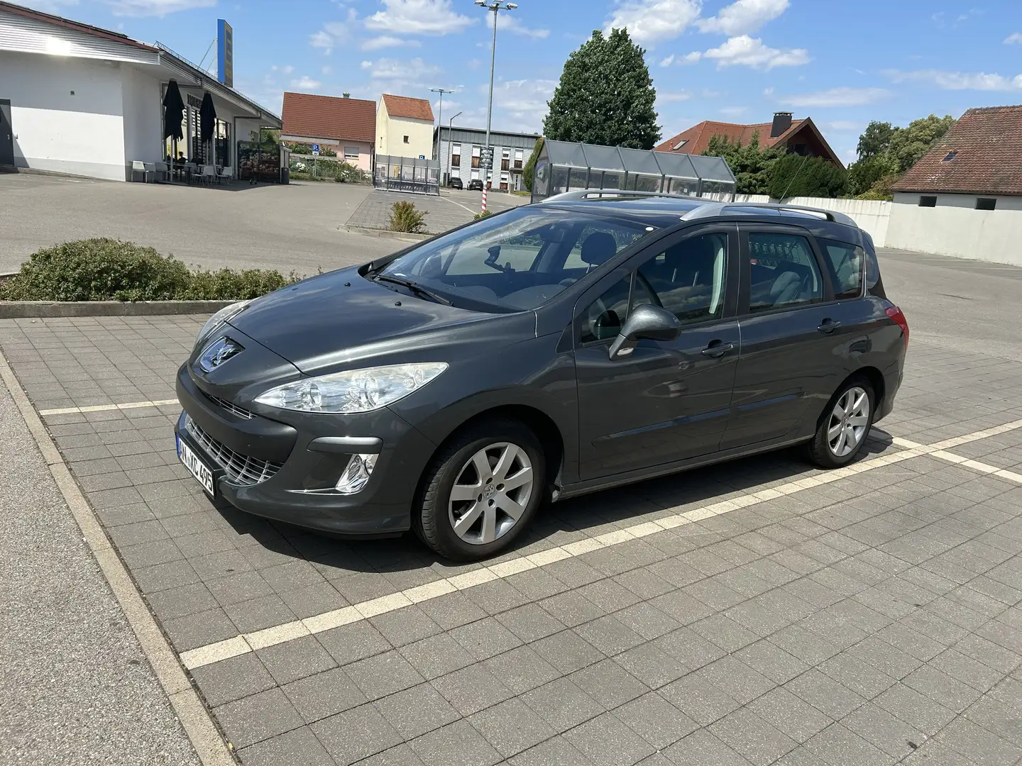 Peugeot 308 SW Grau - 1