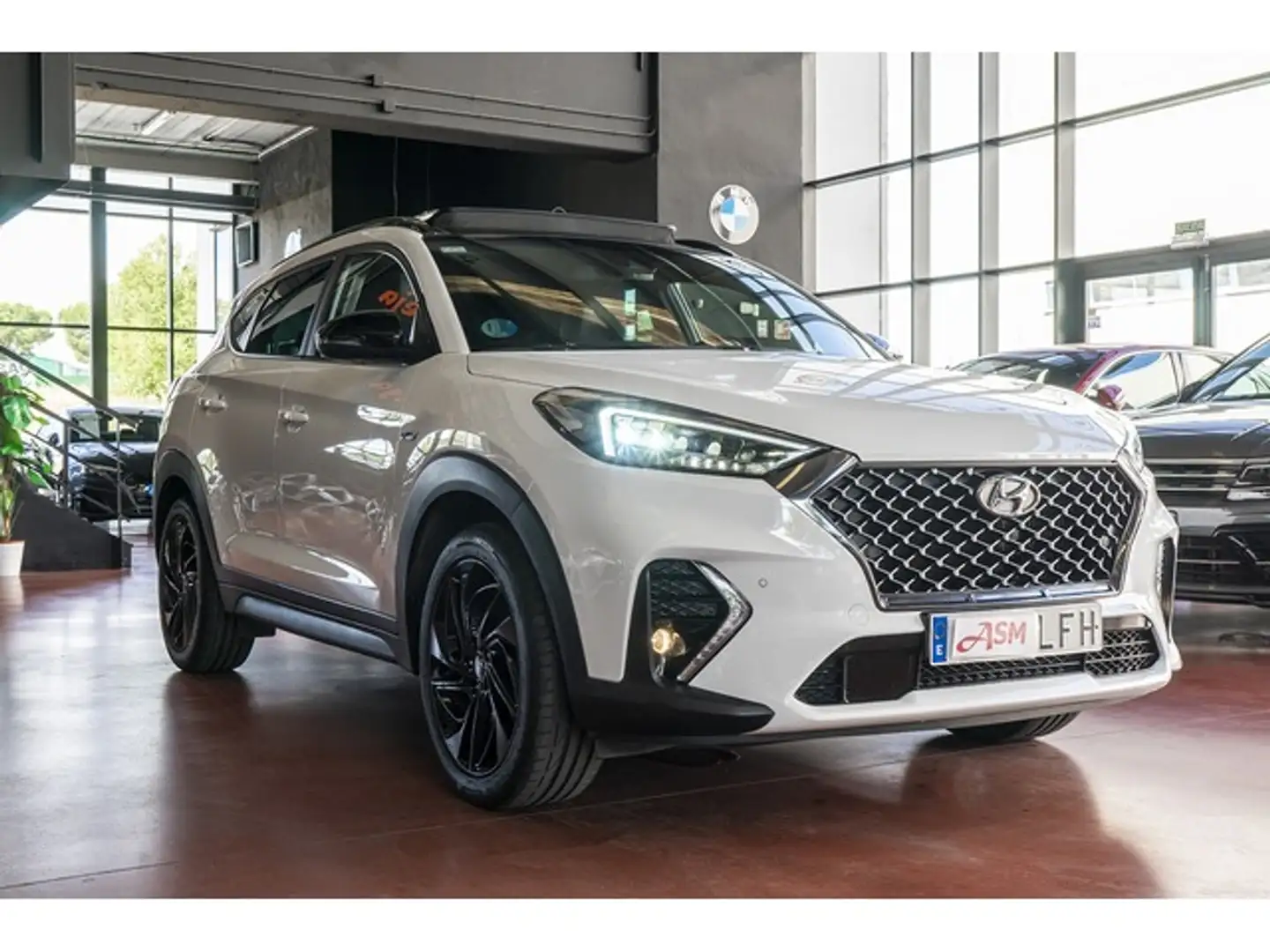 Hyundai TUCSON 1.6CRDI 48V NLine 4x2 Blanc - 2