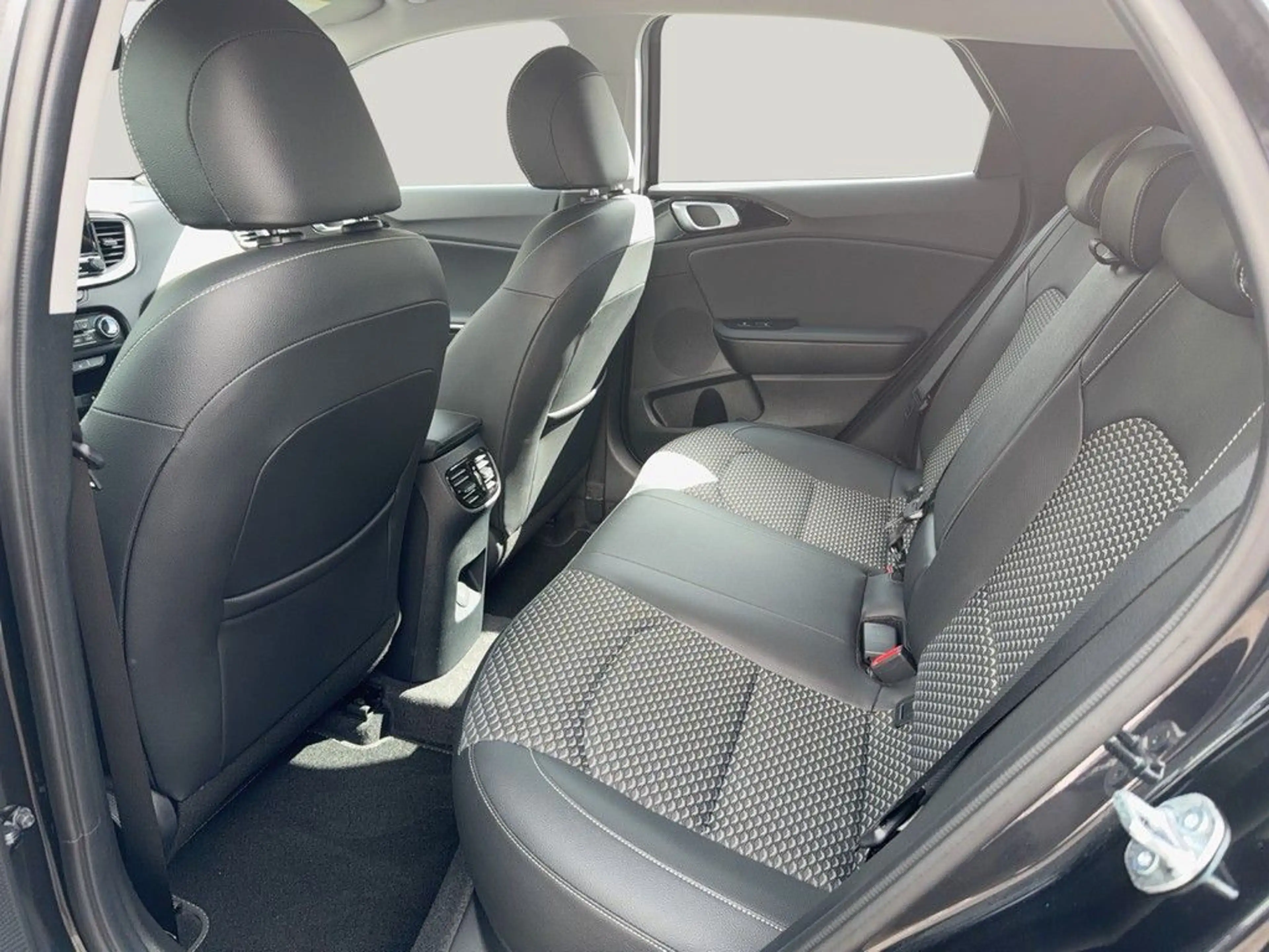 Kia XCeed XCEED 1.5T Spirit 6-Gang Xclusiv-Paket 140 PS — photo 13