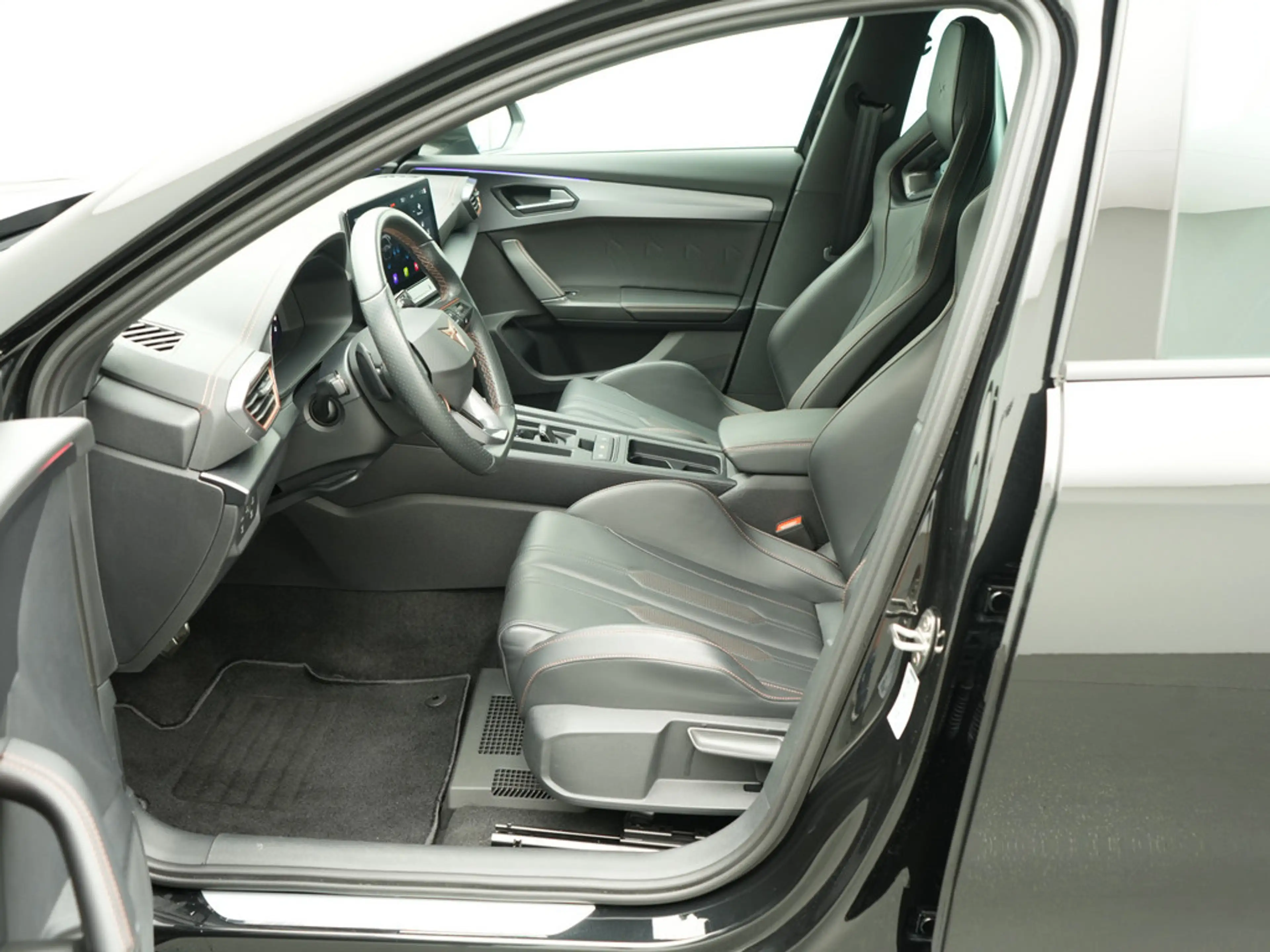 CUPRA Formentor VZ5 MATRIX 360° DCC LEDER ACC NAVI — photo 11