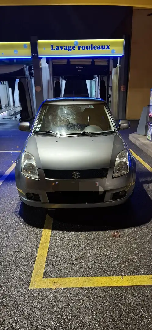 Suzuki Swift 1.3 GL - 1