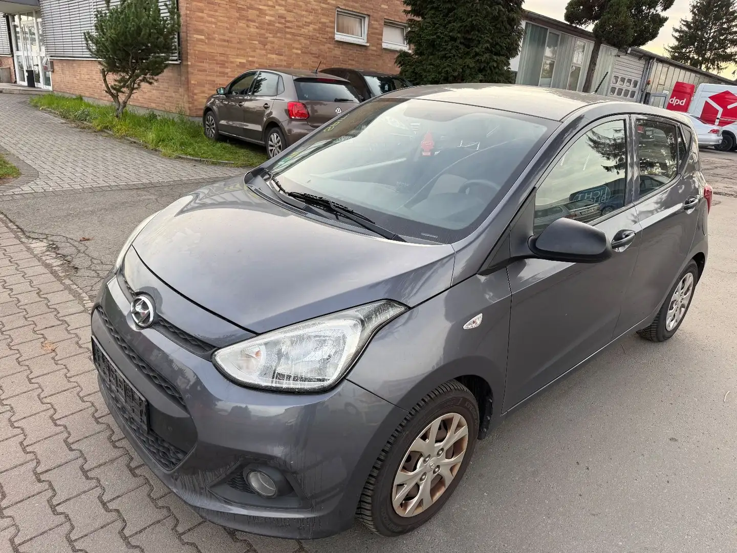 Hyundai i10 1.0 Automatik TÜV / KLIMA Or - 1