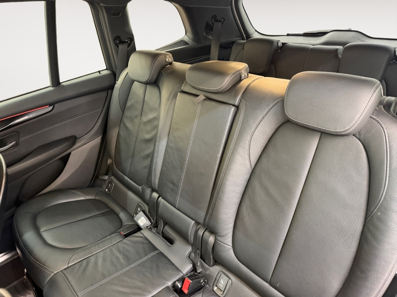 BMW 218 Gran Tourer i Sport Line  7-Sitzer AUTOMATIK NAV L — photo 12