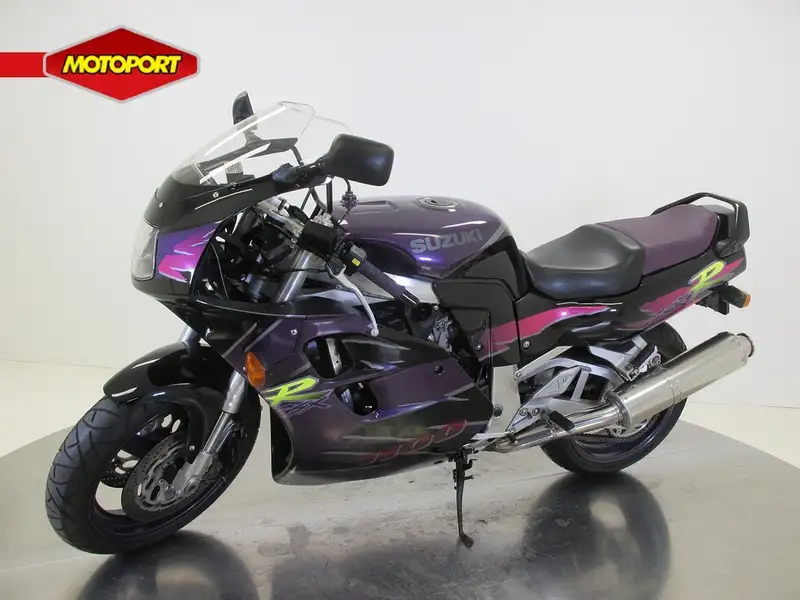 Suzuki GSX-R 1100 - foto 2