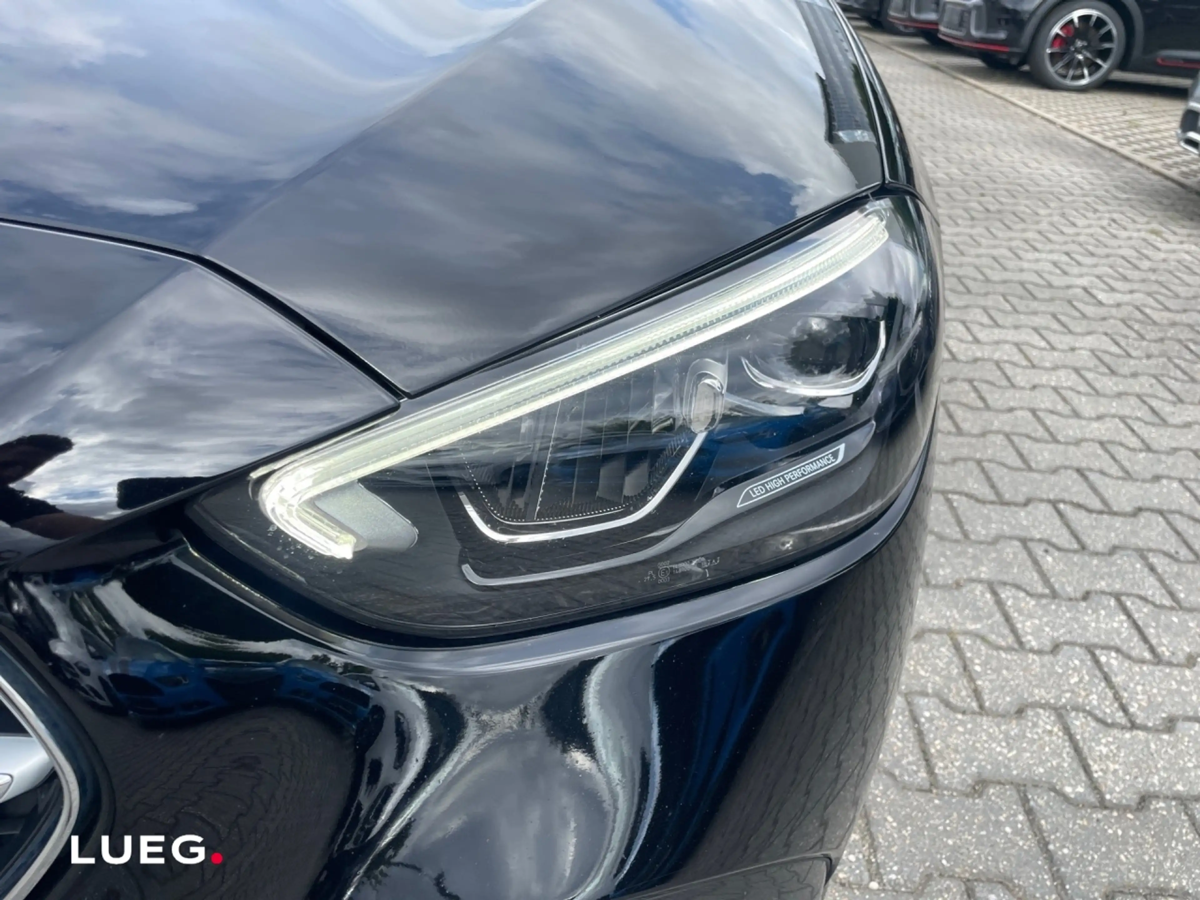 Mercedes-Benz C 200 d Airpanel Perf AUT Akustikglas Kam. LED — photo 16