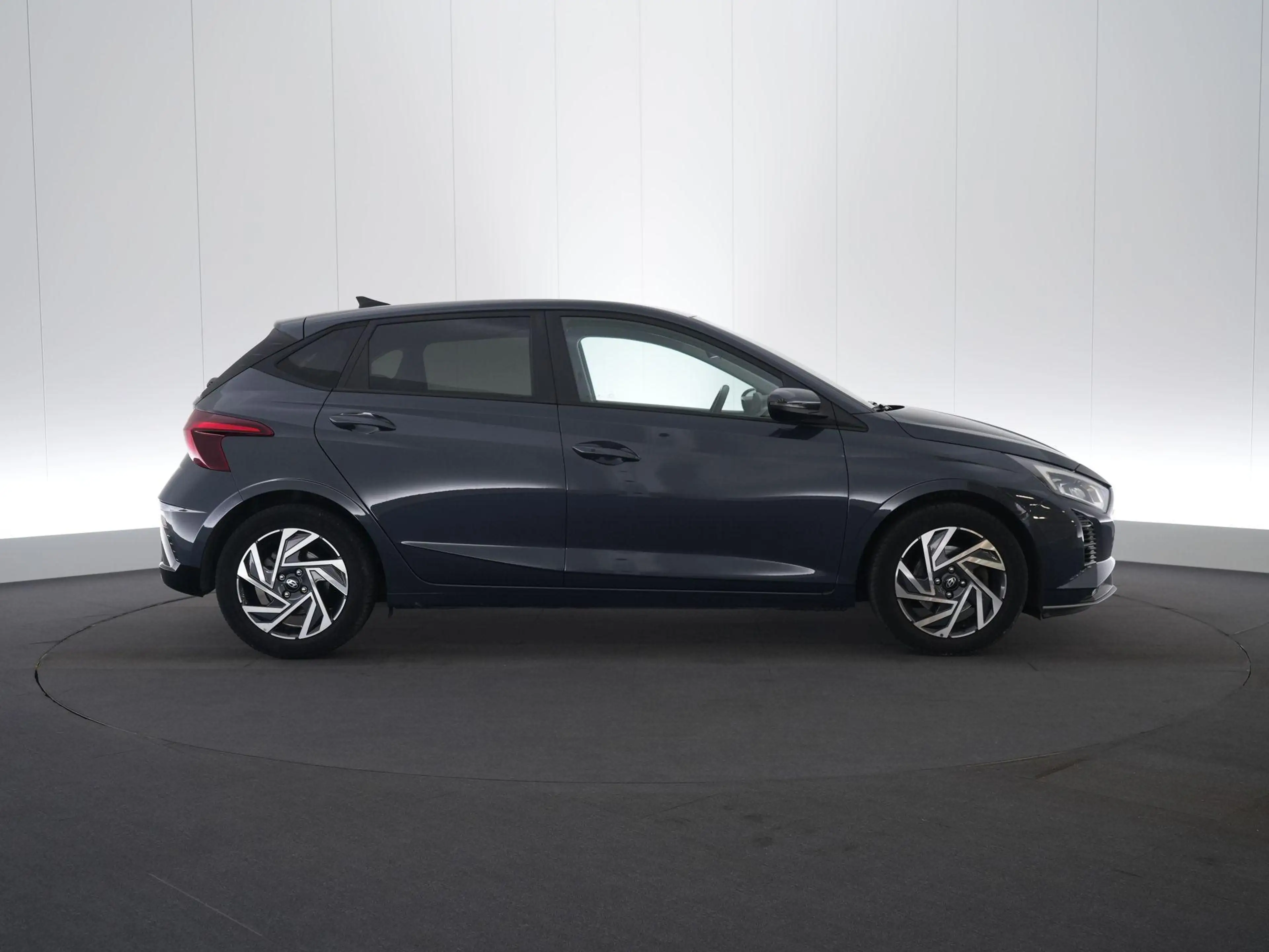 Hyundai i20 1.0 T-GDi 48V 7-DCT 74kW Techno — photo 6