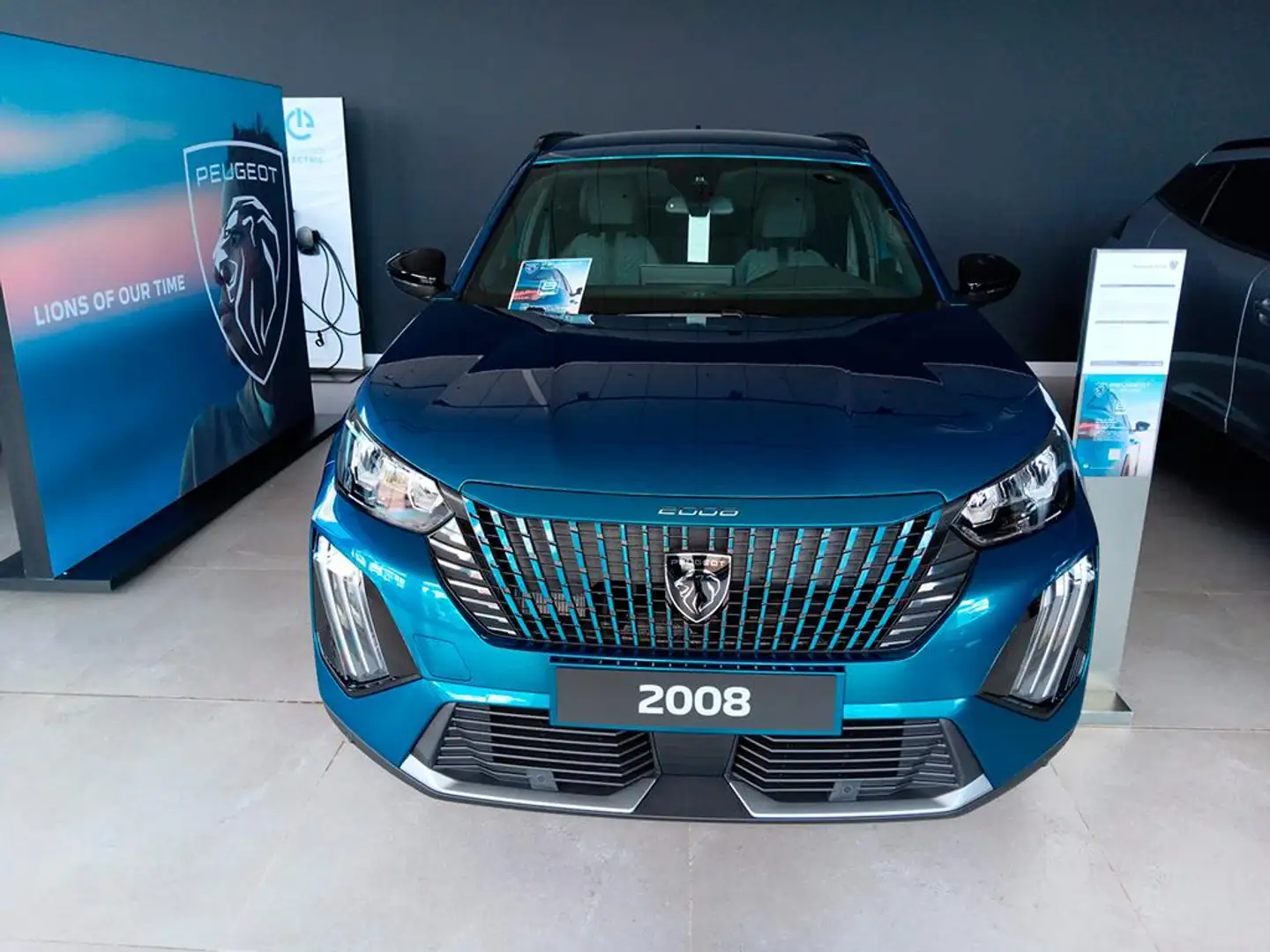 Peugeot 2008 1.2 PureTech S&S Allure 100 Azul - 2