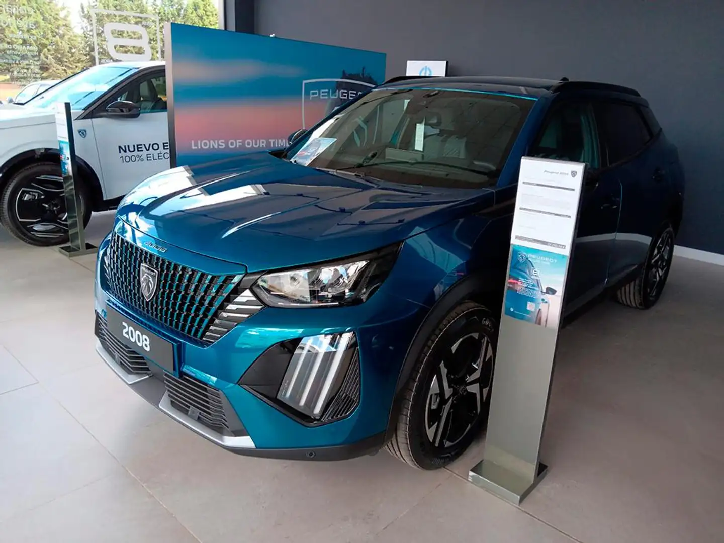 Peugeot 2008 1.2 PureTech S&S Allure 100 Azul - 1