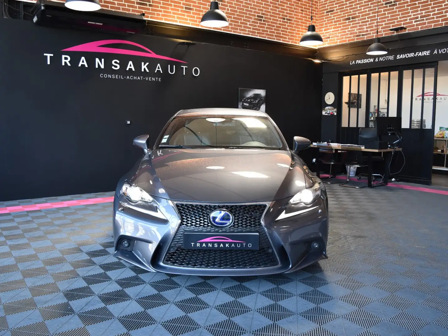 Lexus IS 300 F SPORT Gris - 2