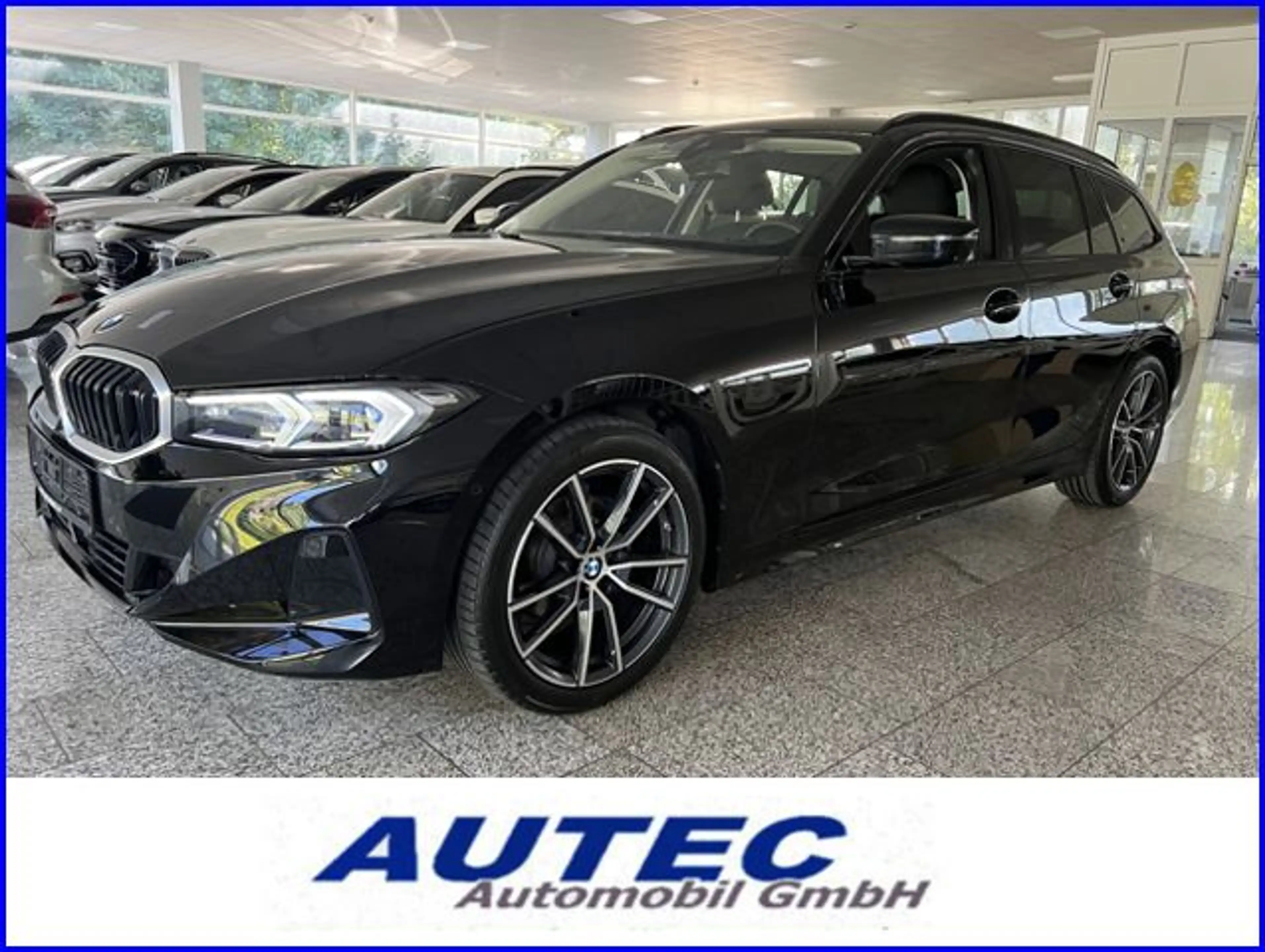 BMW 318 d Touring 360+HEADUP+AHK+LED+18"