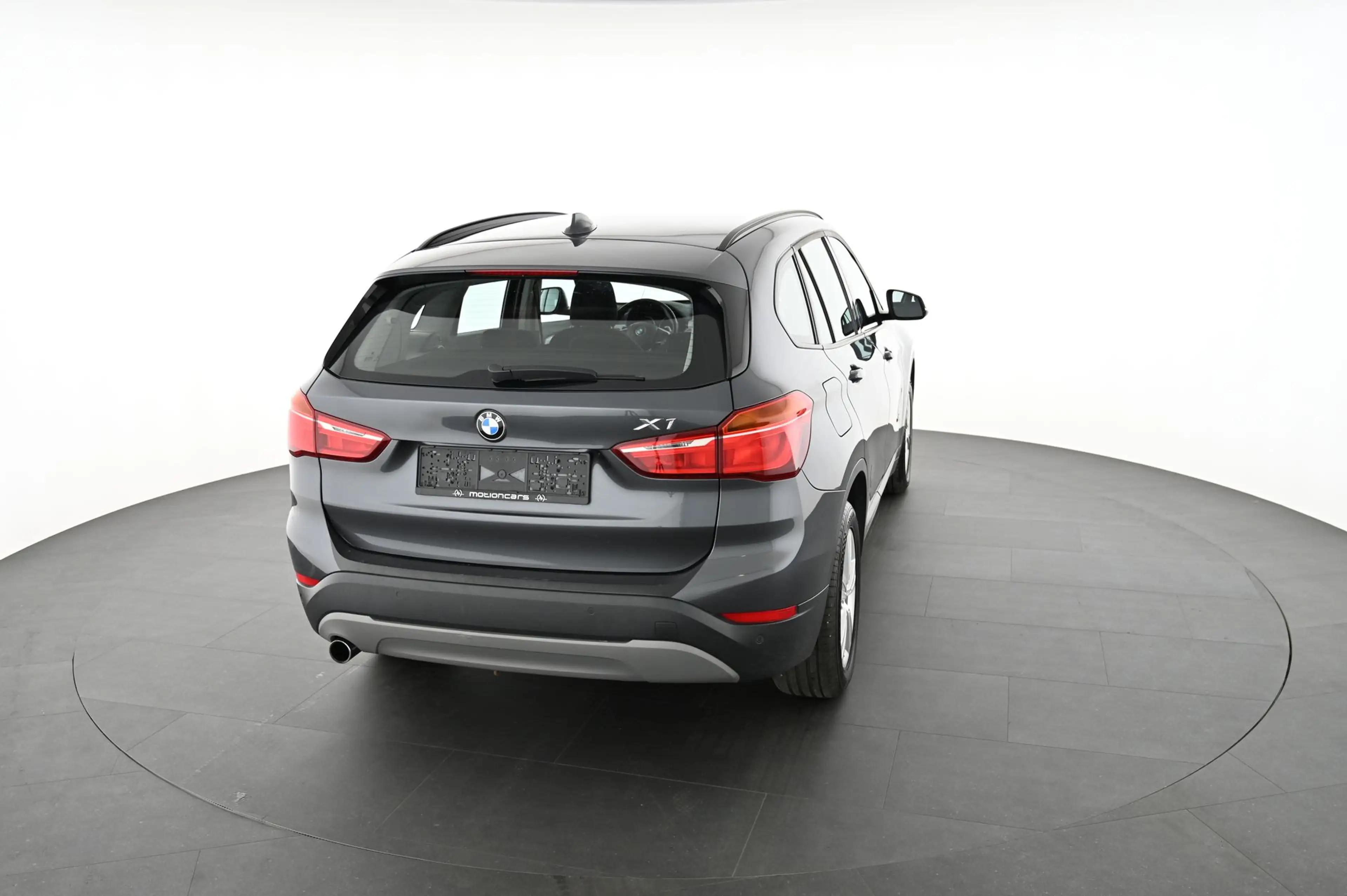 BMW X1 xDrive18d Advantage Pickerl NEU — photo 12