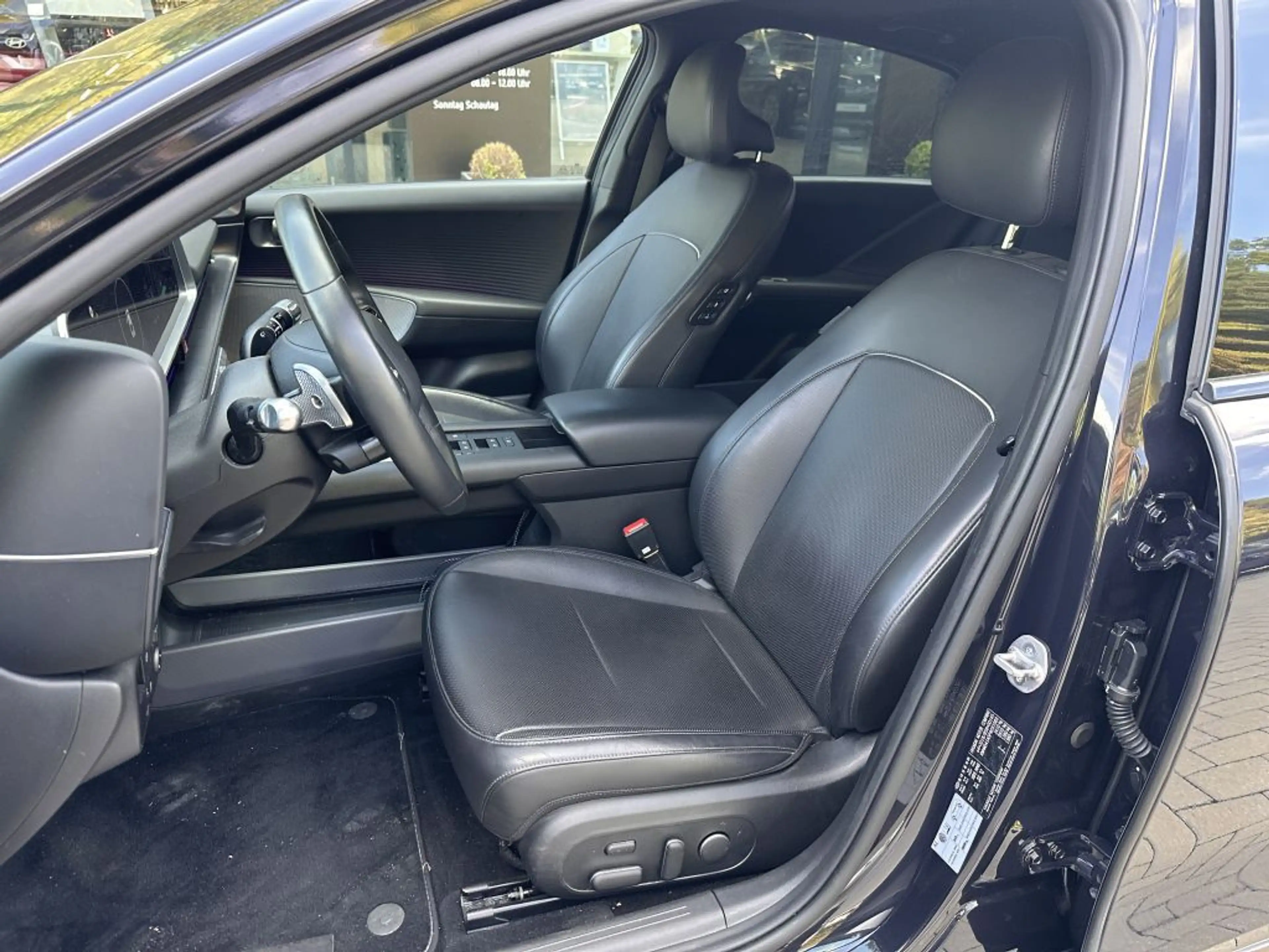 Hyundai IONIQ 6 77,4 kWh Uniq +DIG Spiegel+ — photo 10