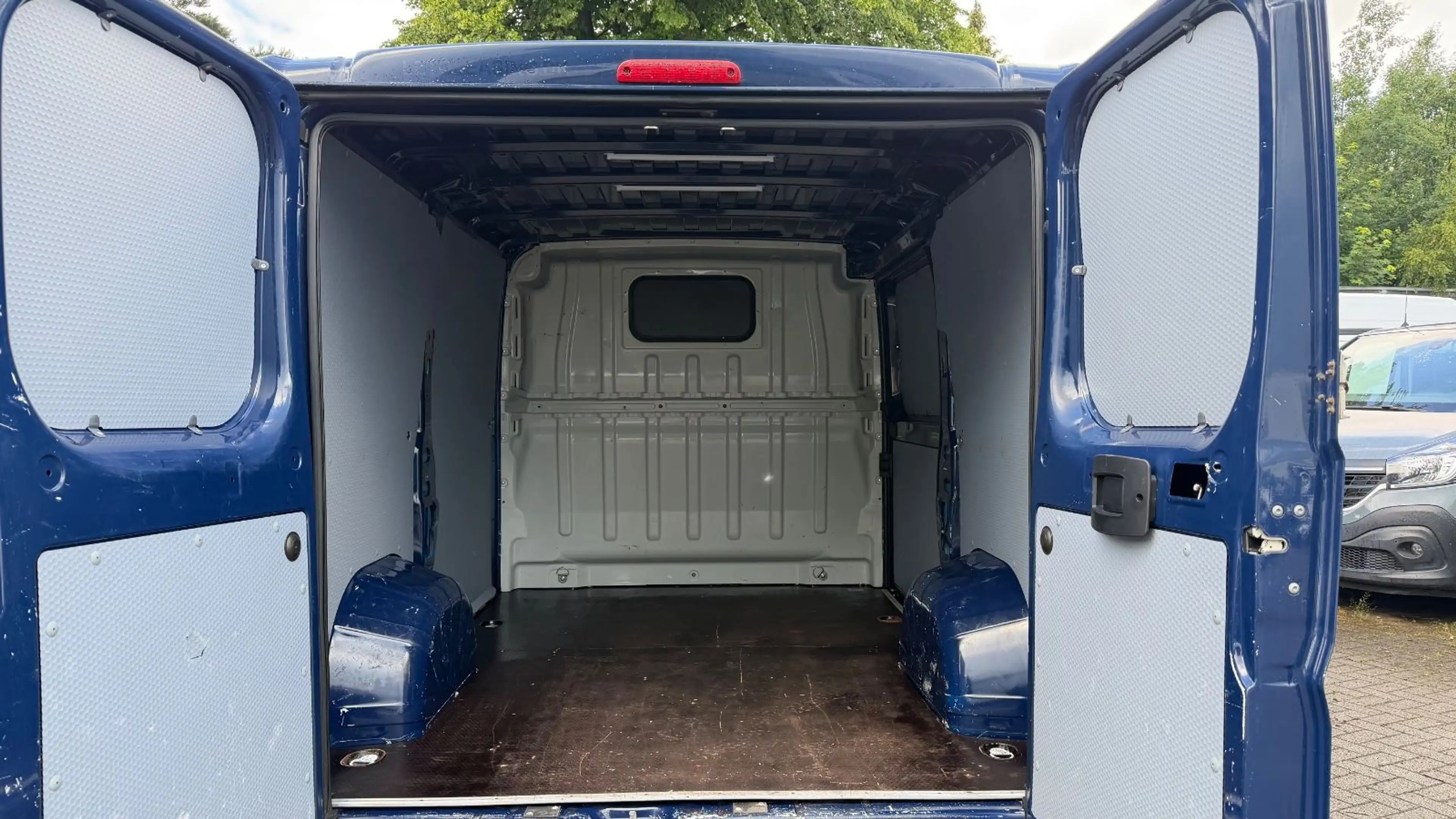 Citroen Jumper JUMPER 30 L1H1 2.2 BLUHDI STANDHZ/KLIMA/TEMPOMAT — photo 9