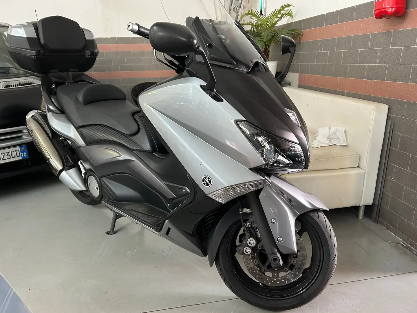 Yamaha TMAX 530 Gris - 1